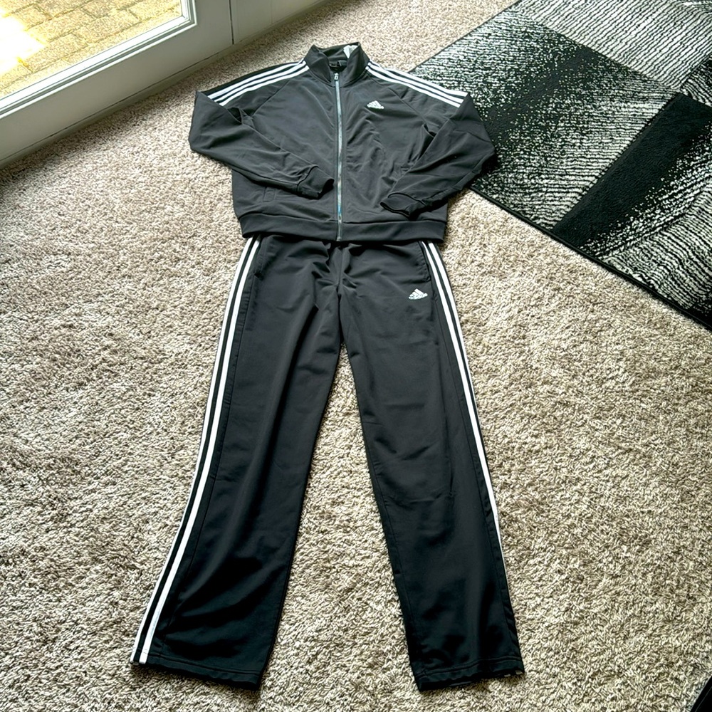 Adidas sweatsuit